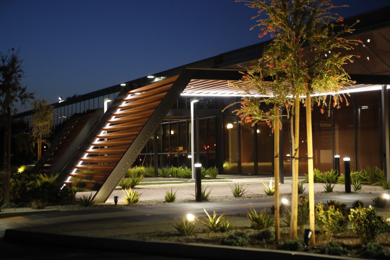 Alta Commercial Construction With Advanced Technology